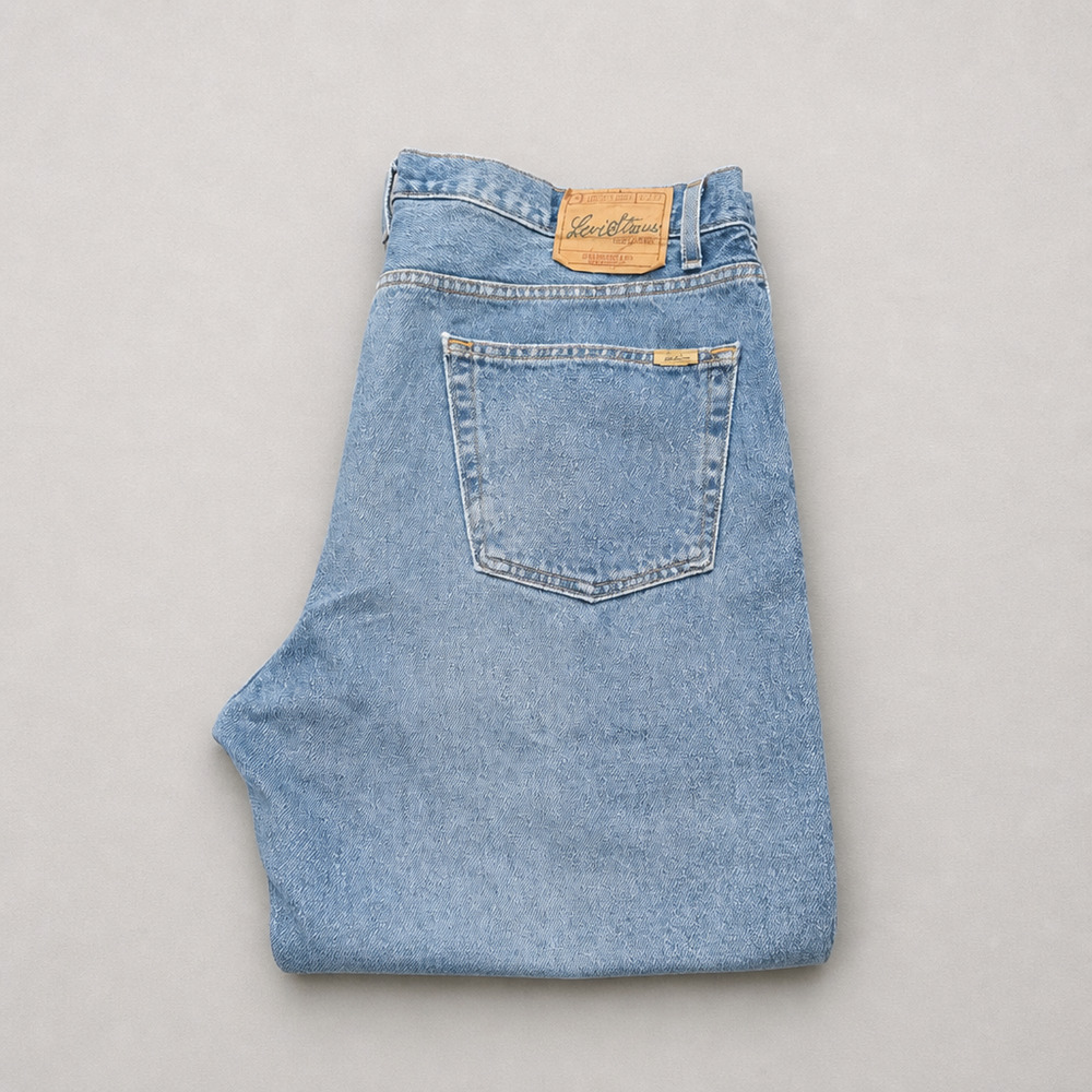 Levi Strauss Signature Jeans Mens 42x30 Relaxed Fit Light Wash Blue Denim
